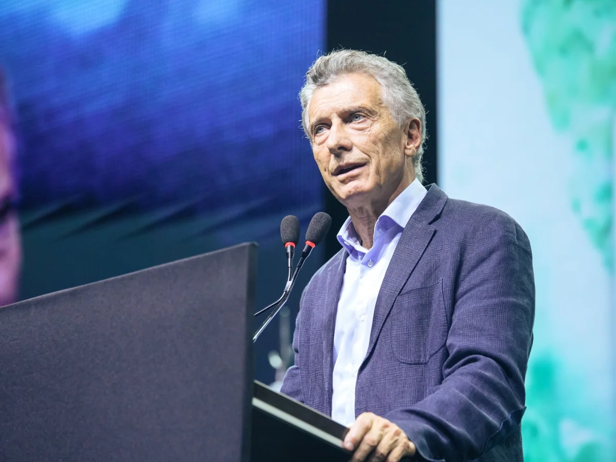 Milei y Menem: tensiones políticas y ironías en la carrera presidencial de hoy