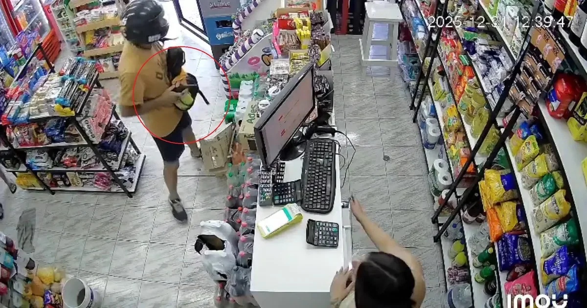 Motochorros desatan el miedo en La Plata: asalto a mano armada en un supermercado céntrico