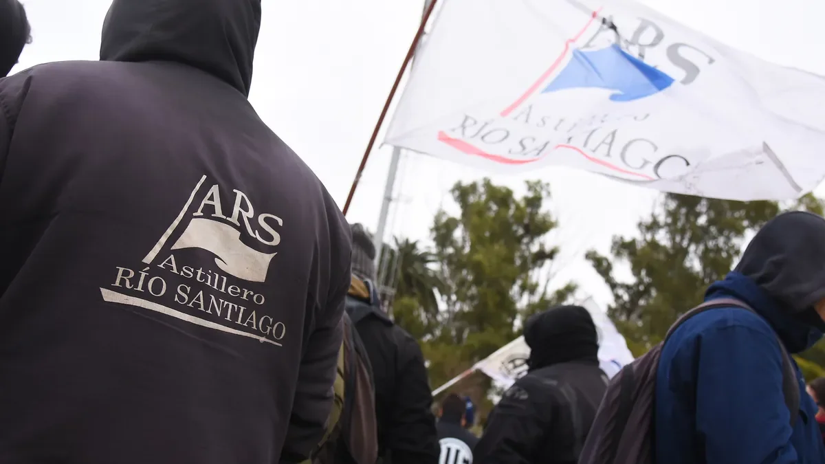 Movilizaciones en La Plata generan caos y complican el tránsito en el centro ciudad.