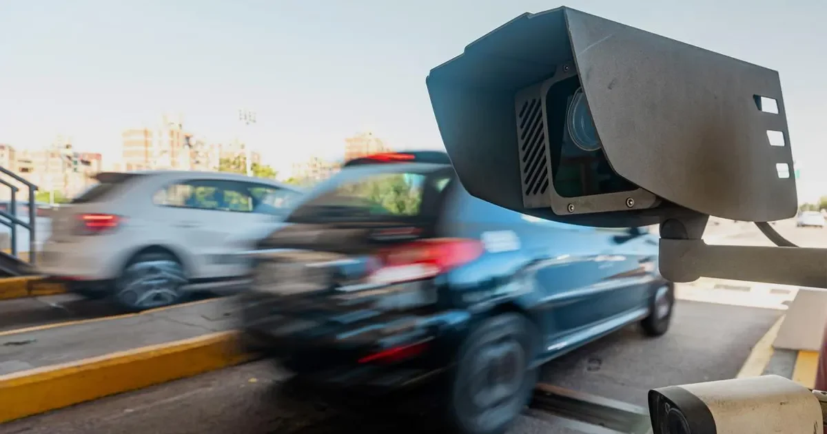 Multas de hasta $250.000 impactarán a conductores en la Autopista La Plata-Buenos Aires