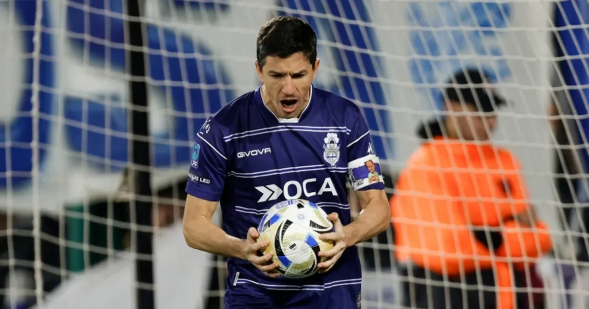 Nacho Fernández brilla en Gimnasia: su rendimiento eleva las expectativas del club en La Plata