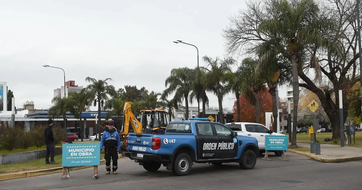Obras en La Plata: cortes en 7 y 32 generan demoras en el tránsito local