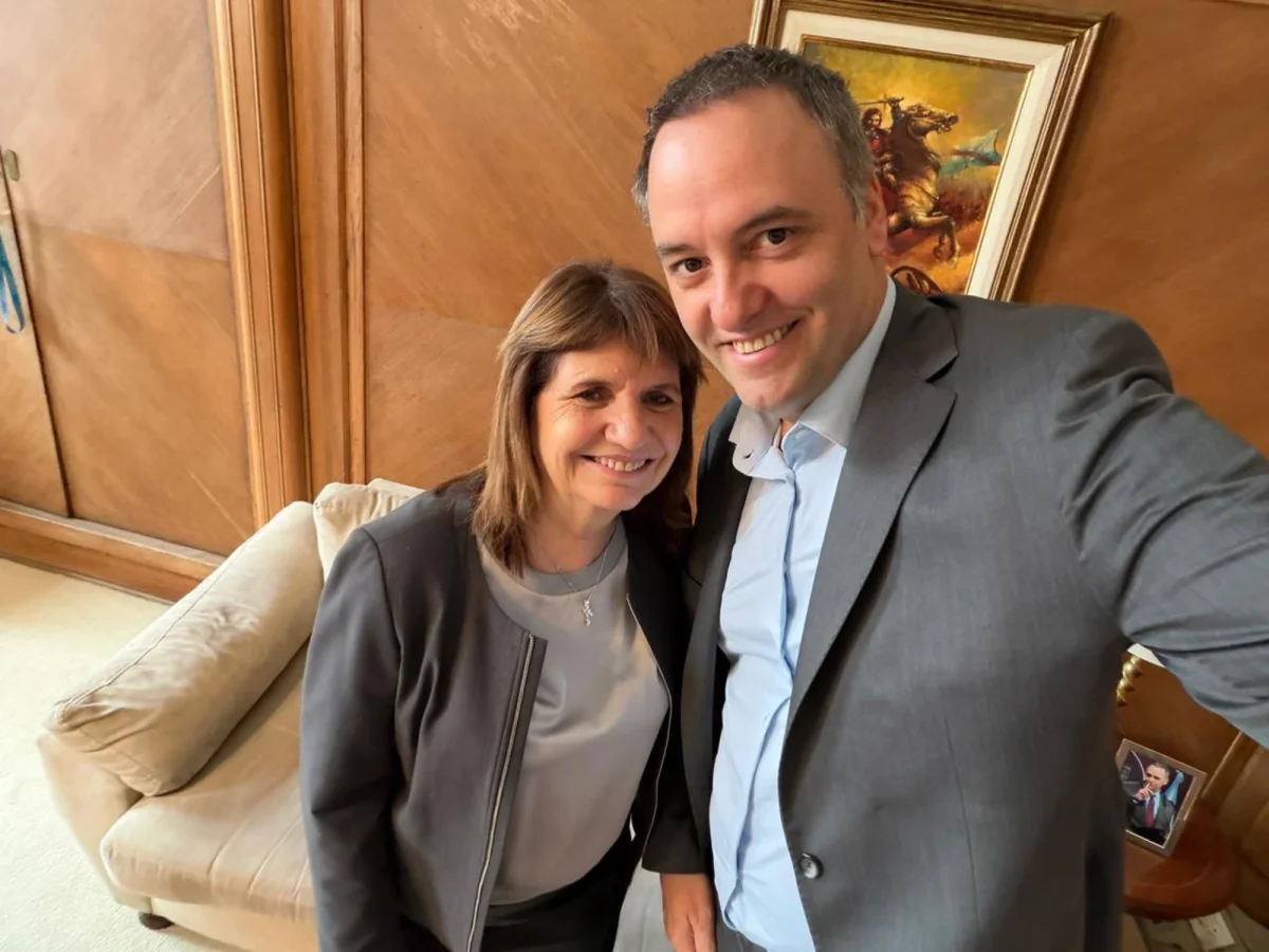 Patricia Bullrich cuestiona la gestión de Adorni y la desconfianza en el Gabinete