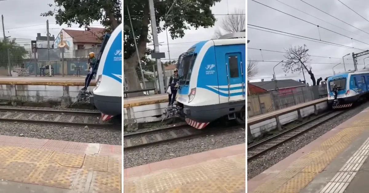 Peligroso viaje en tren: un hombre se cuelga del último vagón del Roca en Berisso