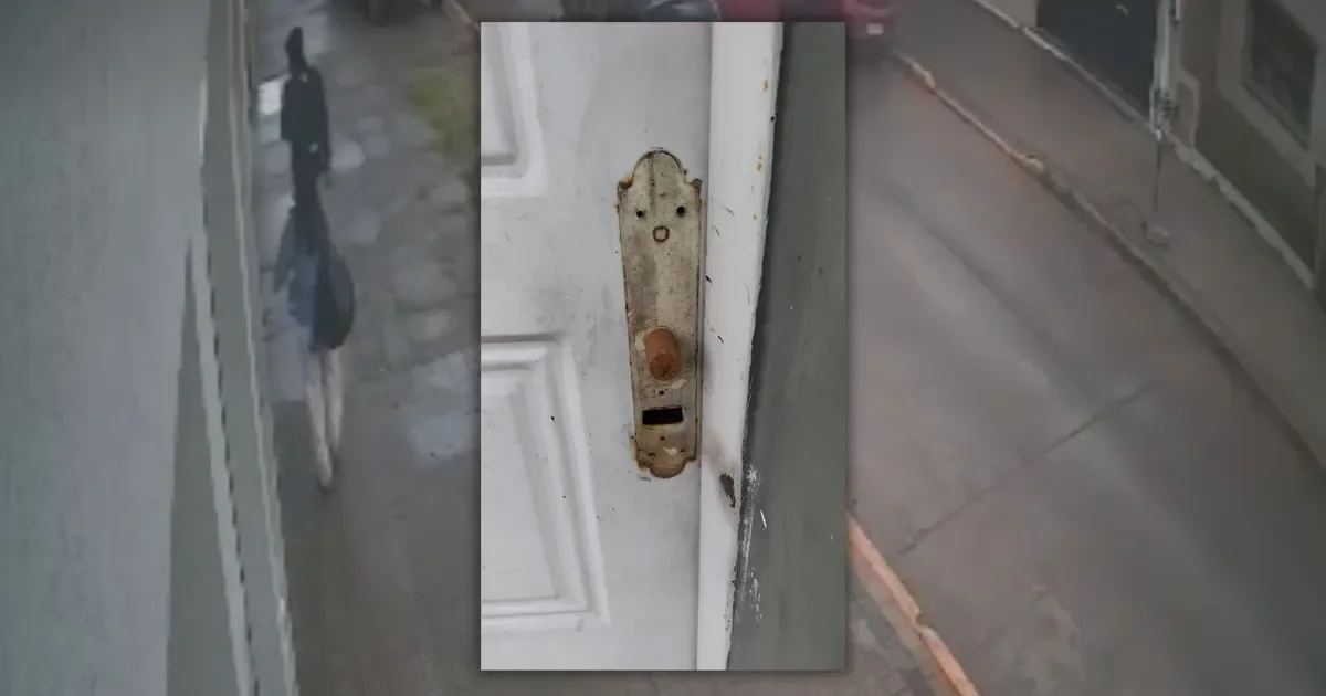 Roban picaporte en La Plata: la pareja quedó expuesta en un video viral