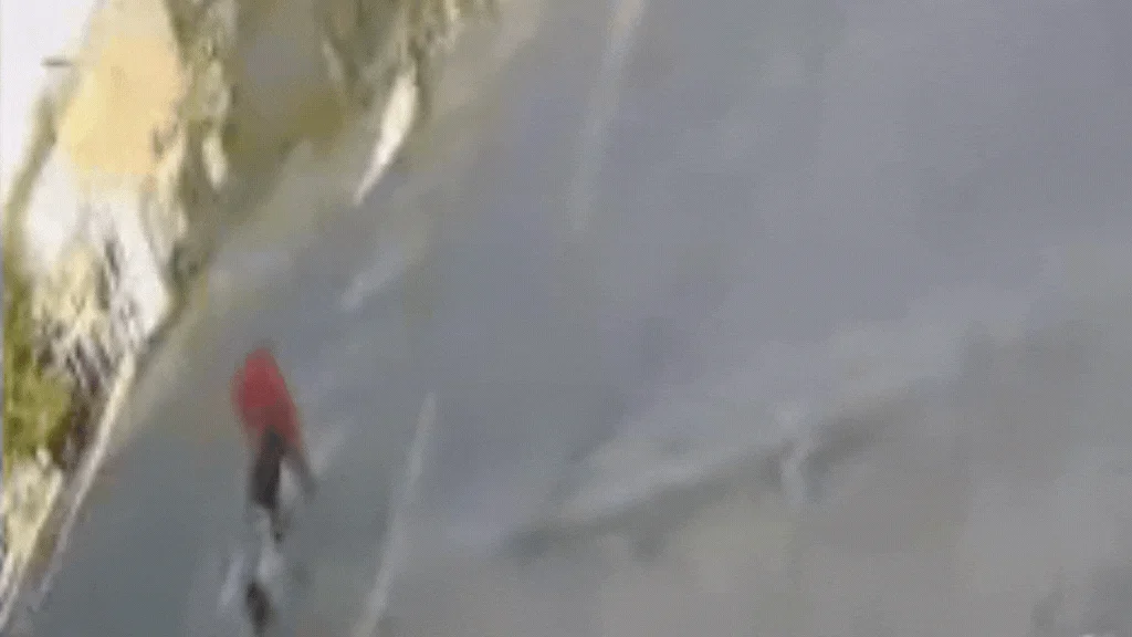 Robo violento en Villa Elvira: mujer arrastrada genera alarma entre vecinos