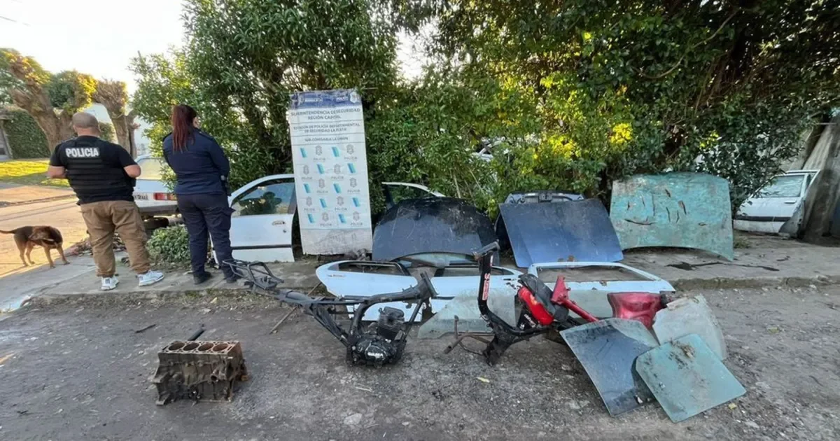 Taller mecánico en La Plata clausurado: descubren autopartes robadas y motos alteradas