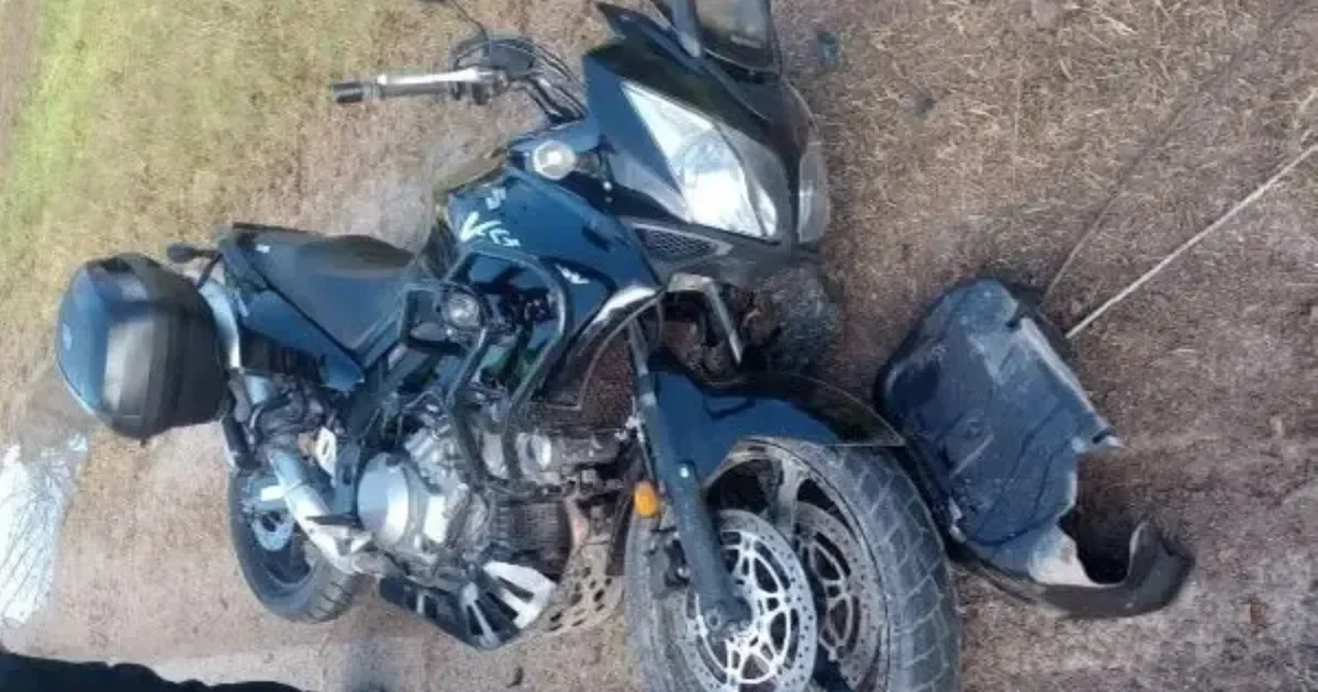 Tragedia en Berisso: un motociclista pierde la vida tras colisión con un auto