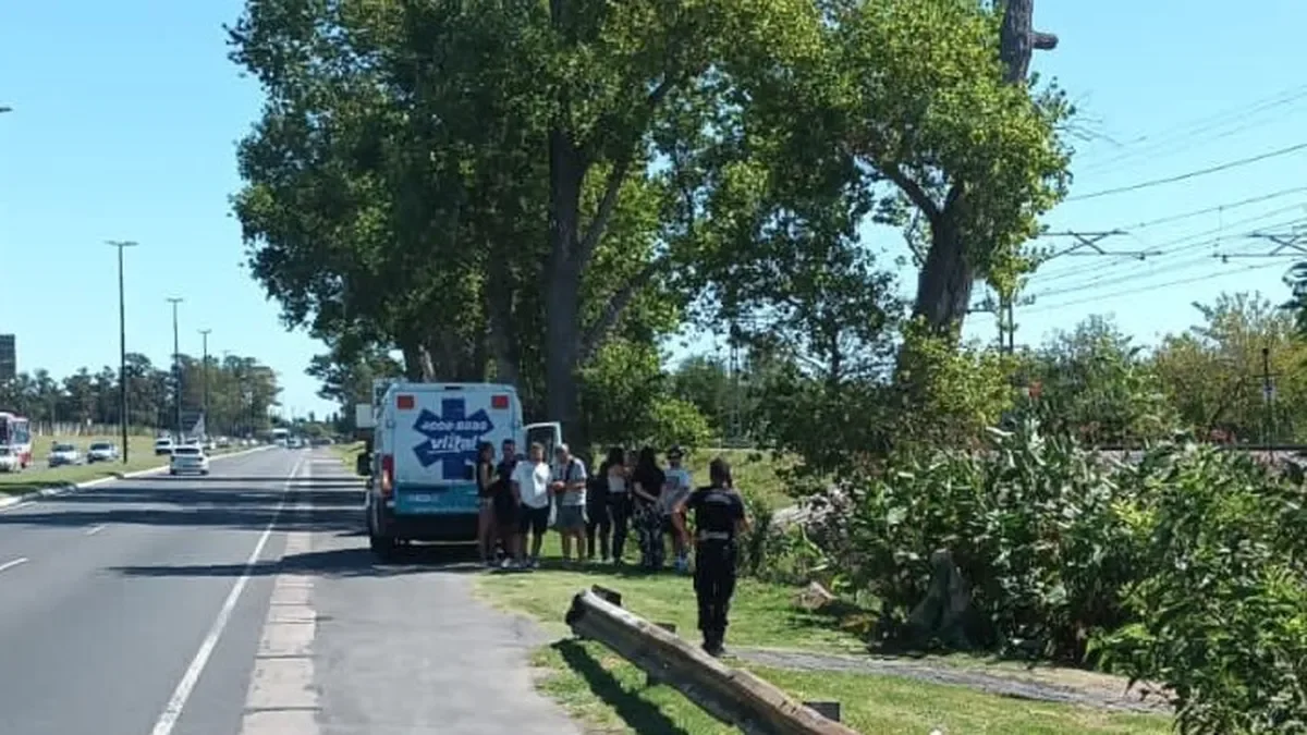 Tragedia en Camino Centenario: un hombre fallece mientras entrenaba al aire libre
