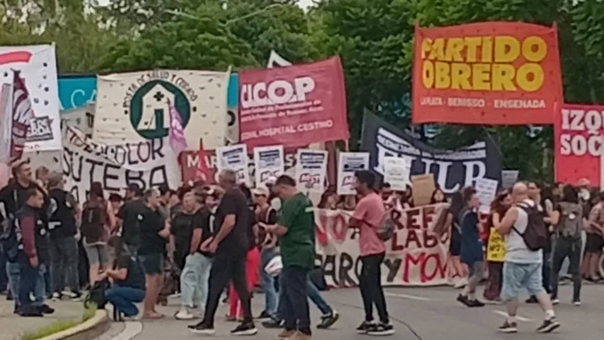 Tránsito recuperado en la rotonda de la Autopista La Plata-Buenos Aires tras protestas