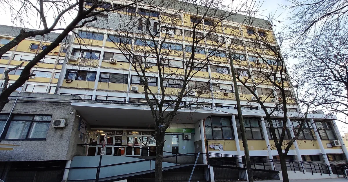Un joven de La Plata en estado crítico tras ser atacado con una piedra en la cabeza