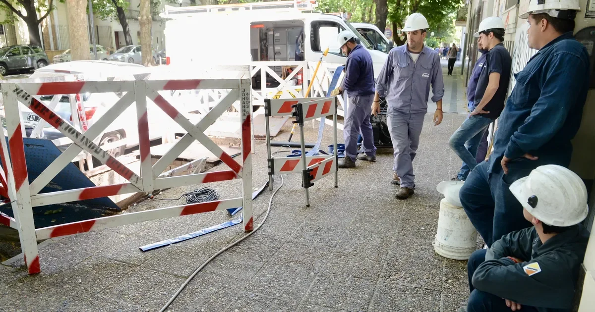 Vecinos de La Plata, Berisso y Ensenada se preparan para cortes de luz por trabajos de Edelap