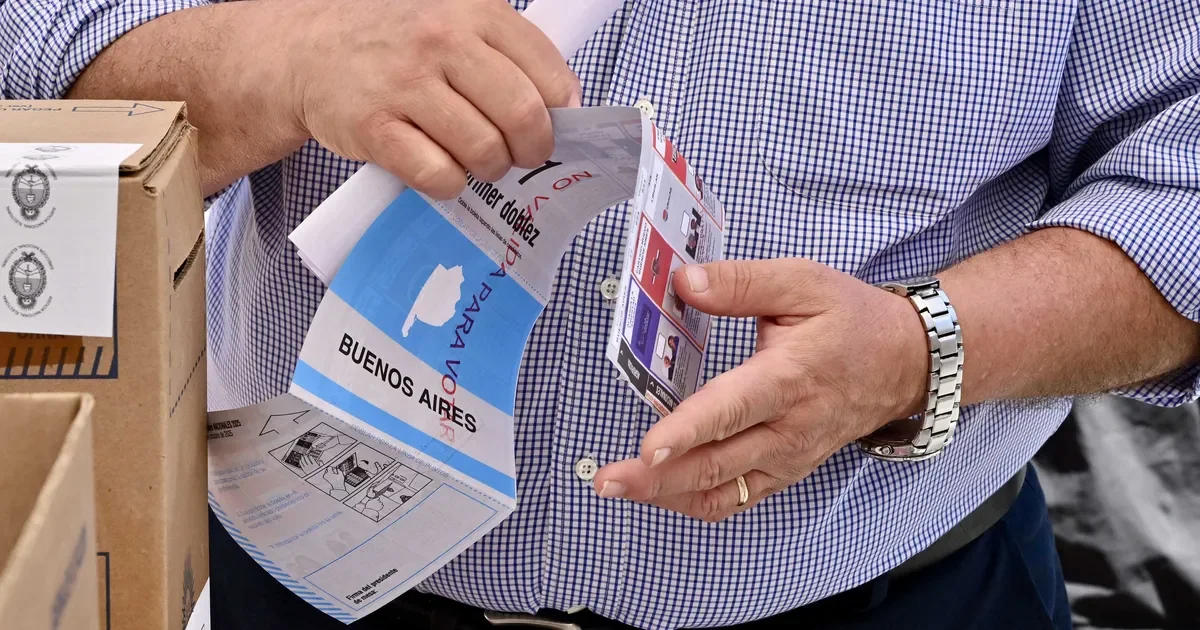 Vecinos de La Plata debaten el impacto del proyecto de Boleta Única de Papel en las elecciones