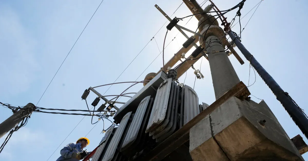 Vecinos de La Plata y Berisso en alerta: cortes de luz por mantenimiento de Edelap