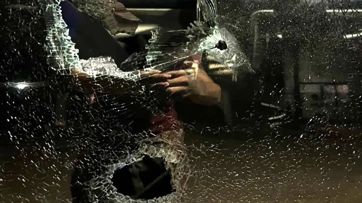 Villa Elvira vive momentos de tensión tras un tiroteo que impactó en una vivienda