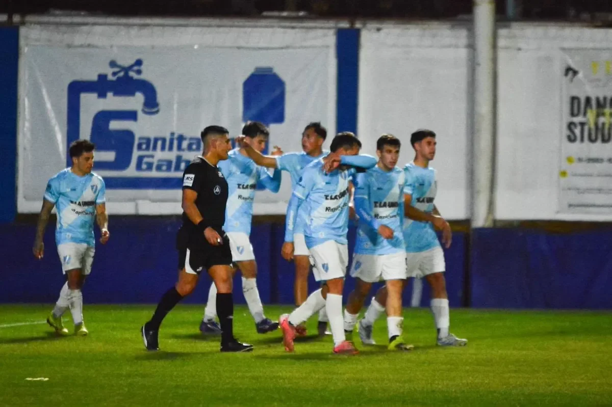 Villa San Carlos se prepara para un crucial partido en casa frente a Defensores Unidos