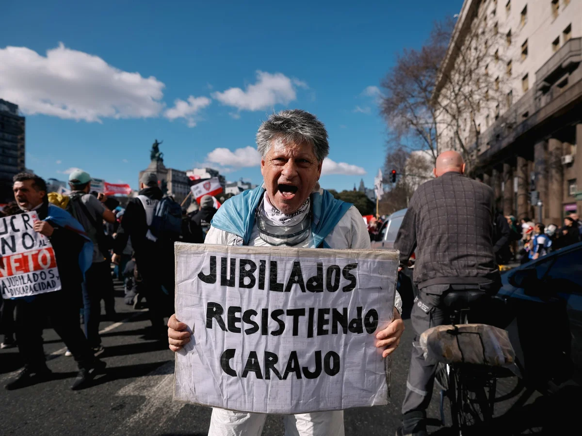 Votantes de La Plata y Berisso muestran el mayor rechazo a Javier Milei en nueva encuesta
