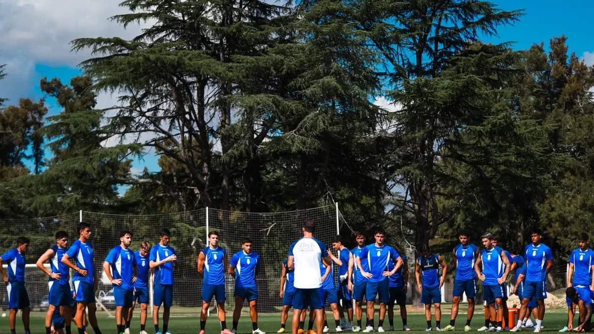 Zaniratto vuelve a Gimnasia en medio de la concentración en Estancia Chica